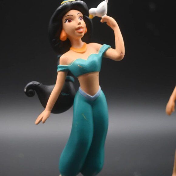 vintage disney figurine bundles - Pocahontas,  john smith,  mulan, jasmine - Picture 4 of 9